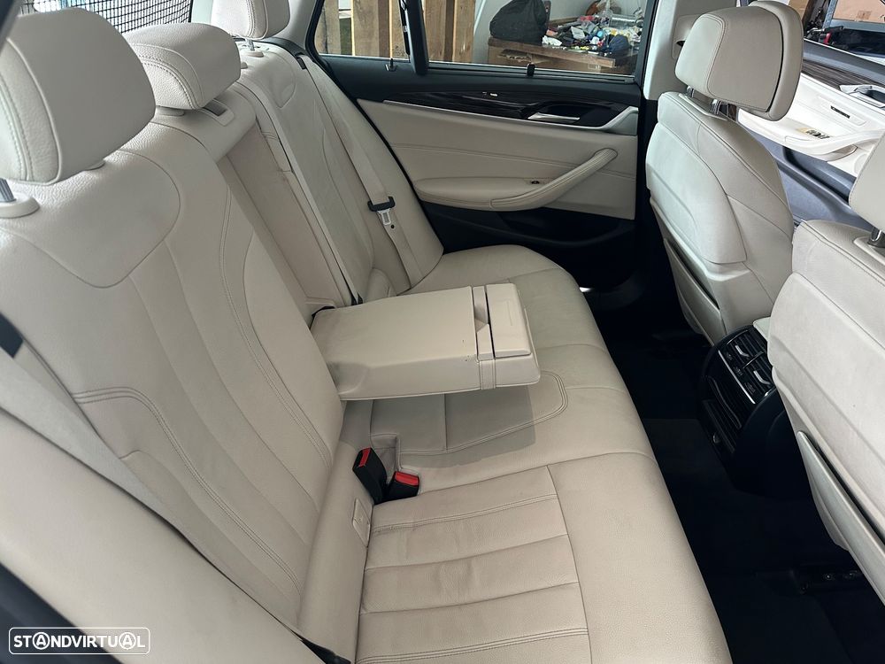 BMW 530 d Auto - 12