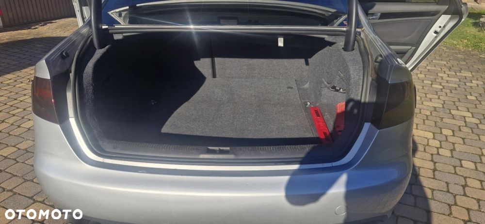 Audi A4 Limousine 2.0 TDI - 17