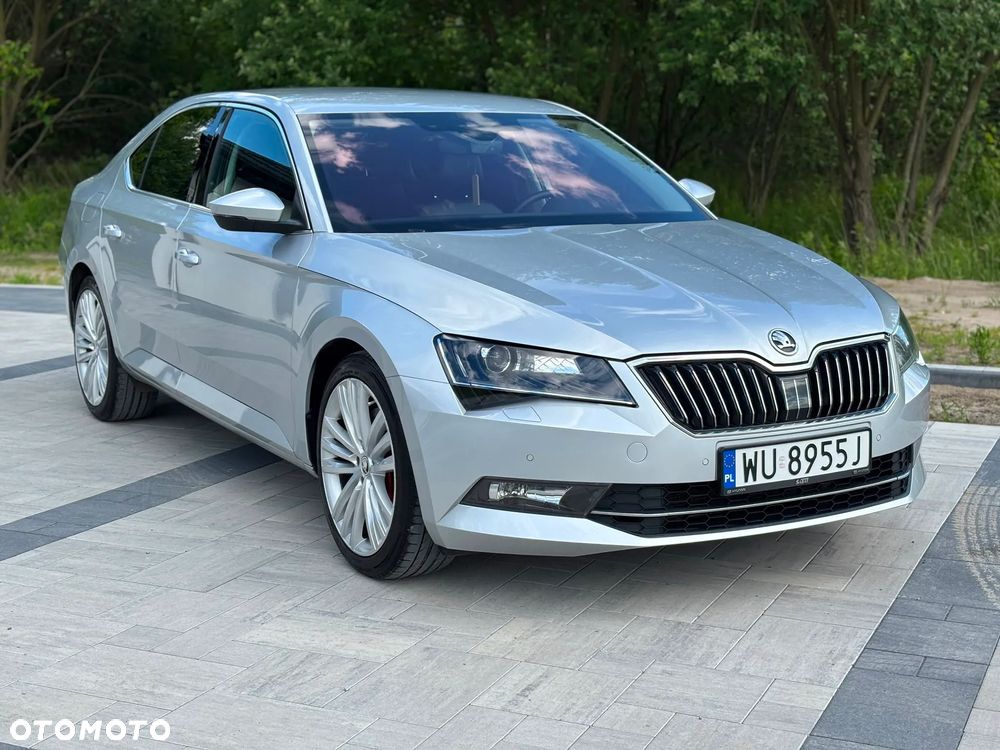 Skoda Superb 2.0 TDI Style - 2