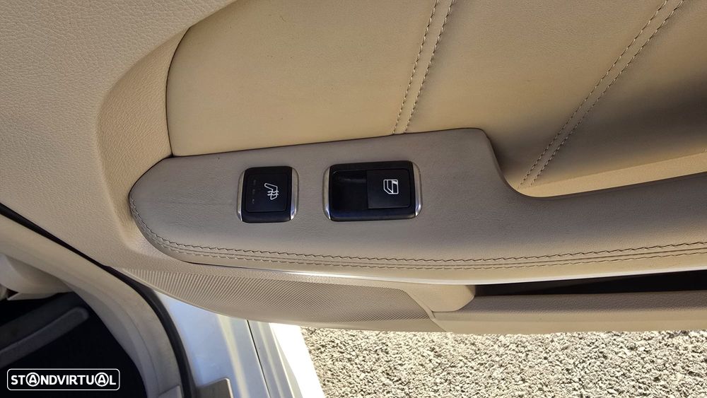 Mercedes-Benz E 300 Bluetec Hybrid Avantgarde - 15
