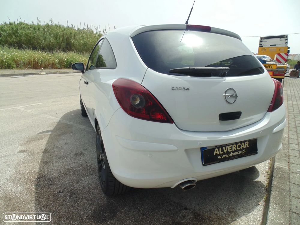 Opel Corsa 1.2 Black Edition 129g - 13