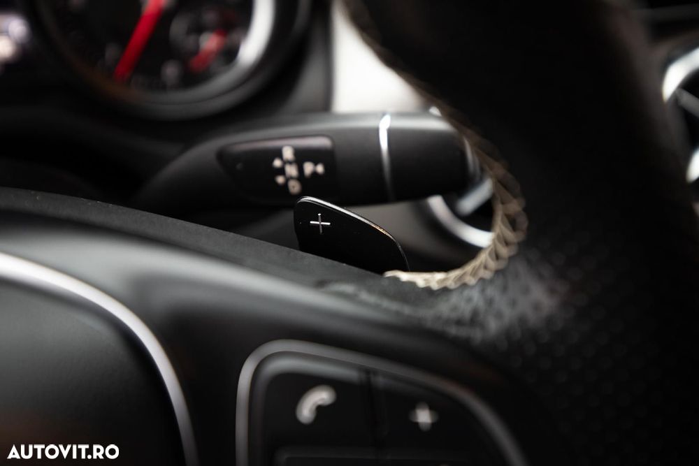 Mercedes-Benz GLA 200 d 4MATIC Aut. - 15