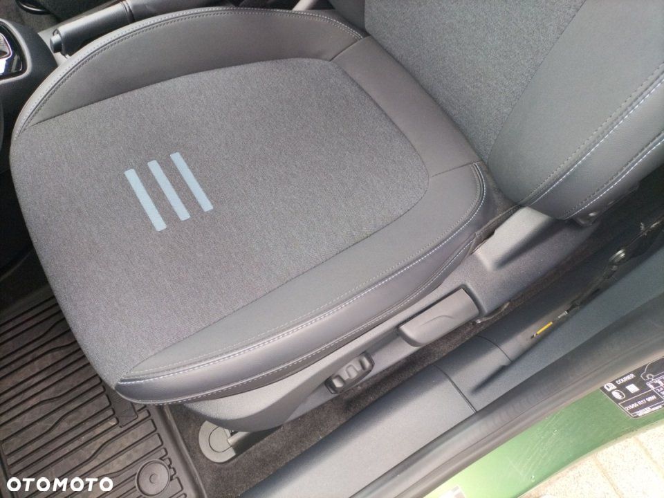 Ford Tourneo Courier - 13