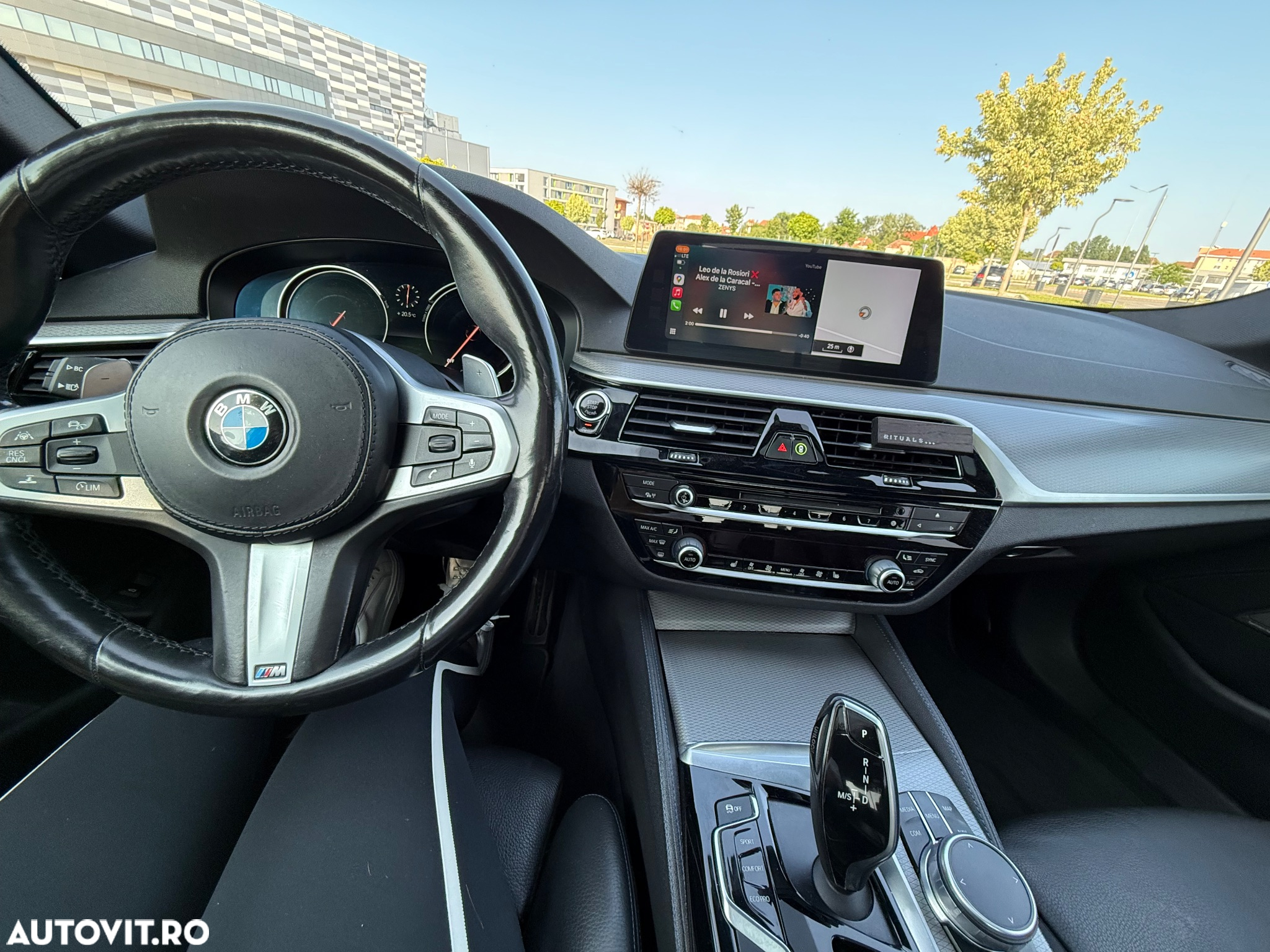 BMW Seria 5 520d xDrive AT - 30