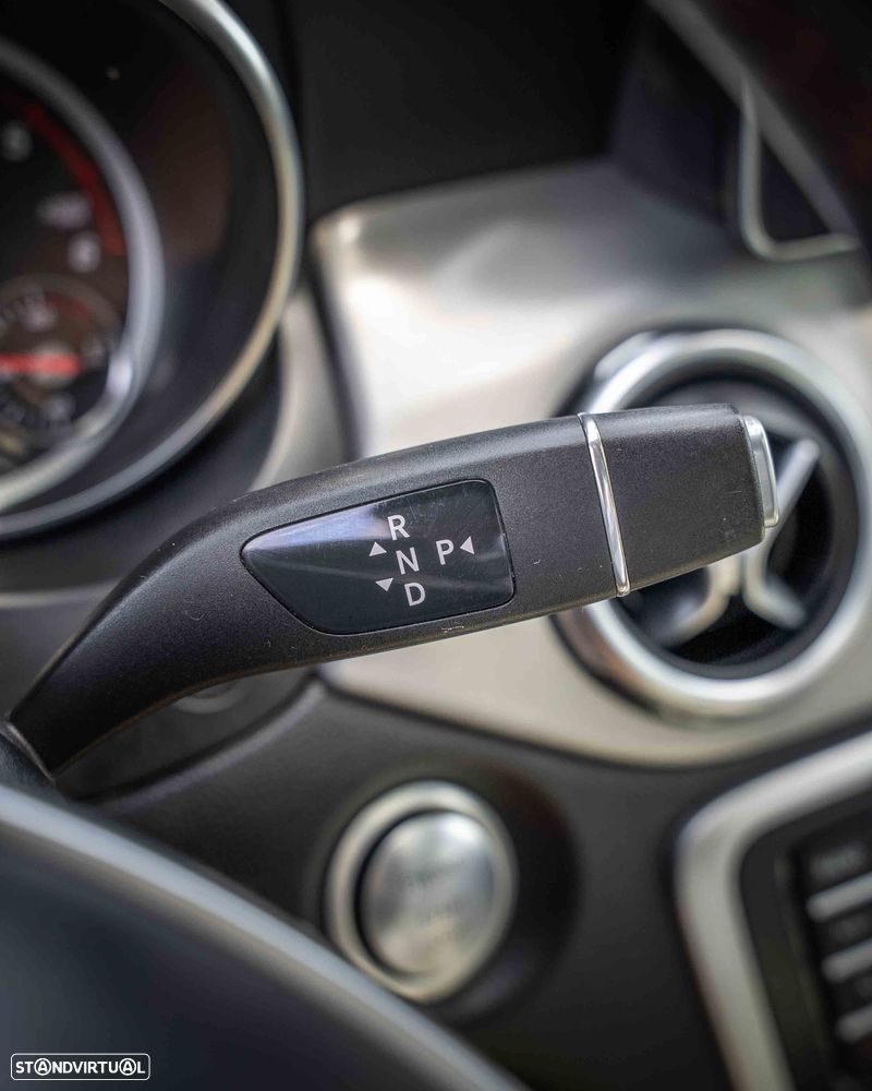 Mercedes-Benz GLA 220 d - 30
