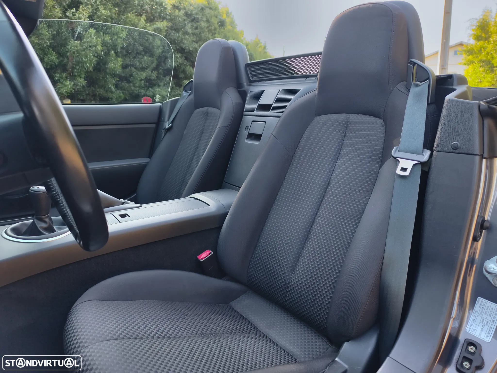Mazda MX-5 MZR 1.8 Exclusive - 9