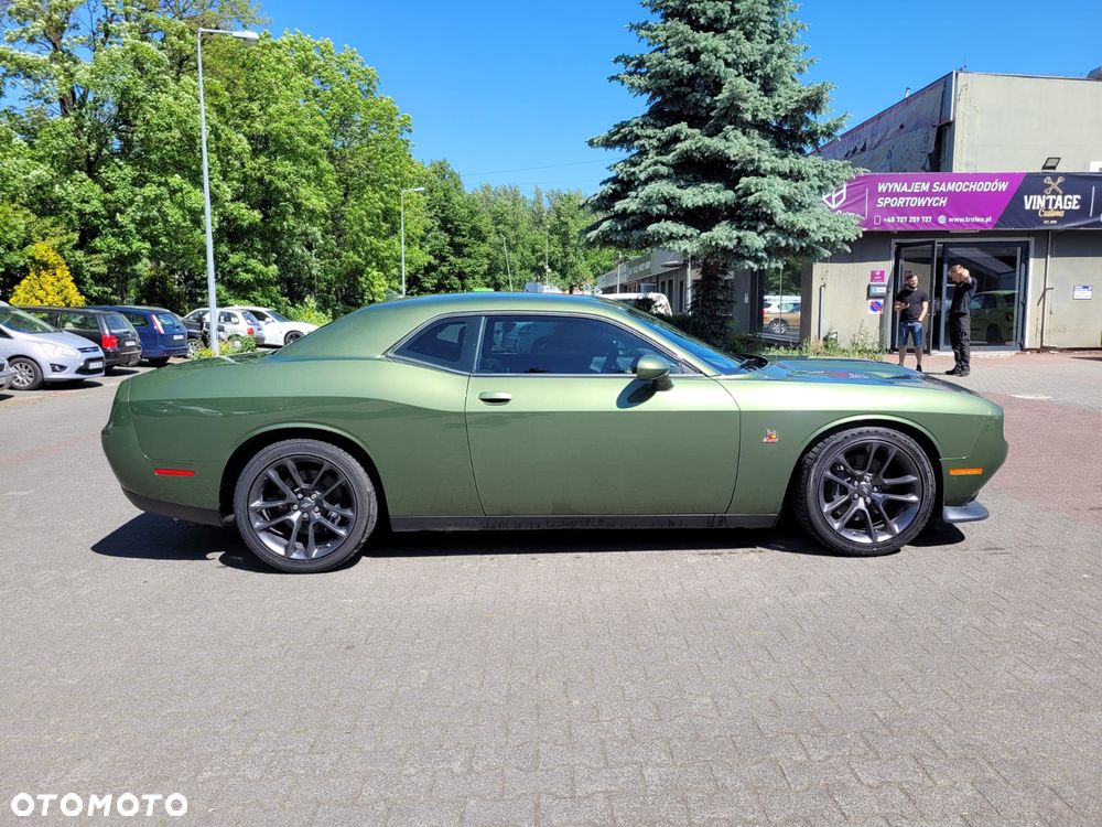 Dodge Challenger 6.4 Scat Pack - 1