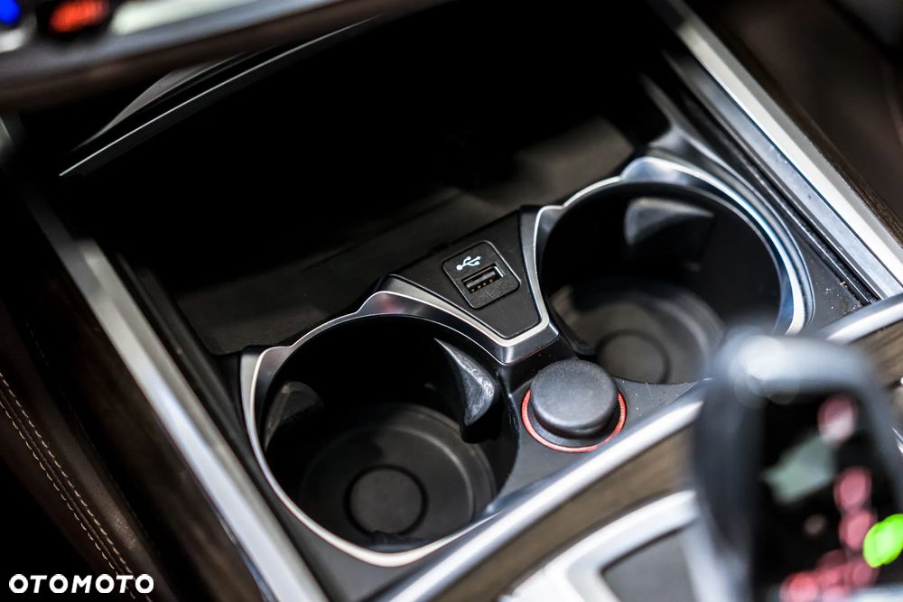 BMW Seria 7 740Li xDrive - 39