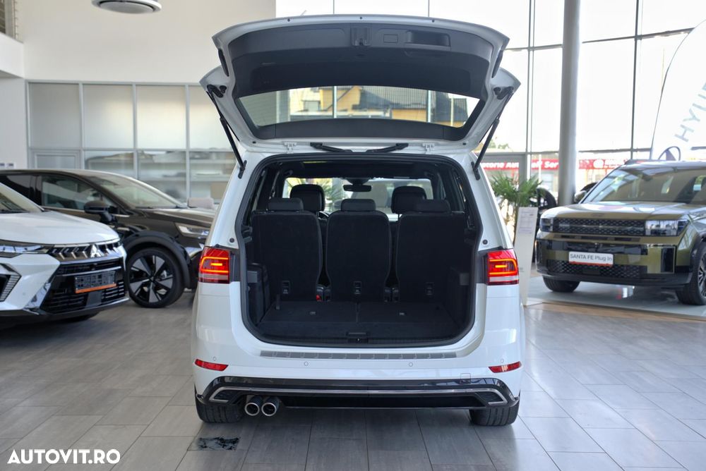 Volkswagen Touran - 14