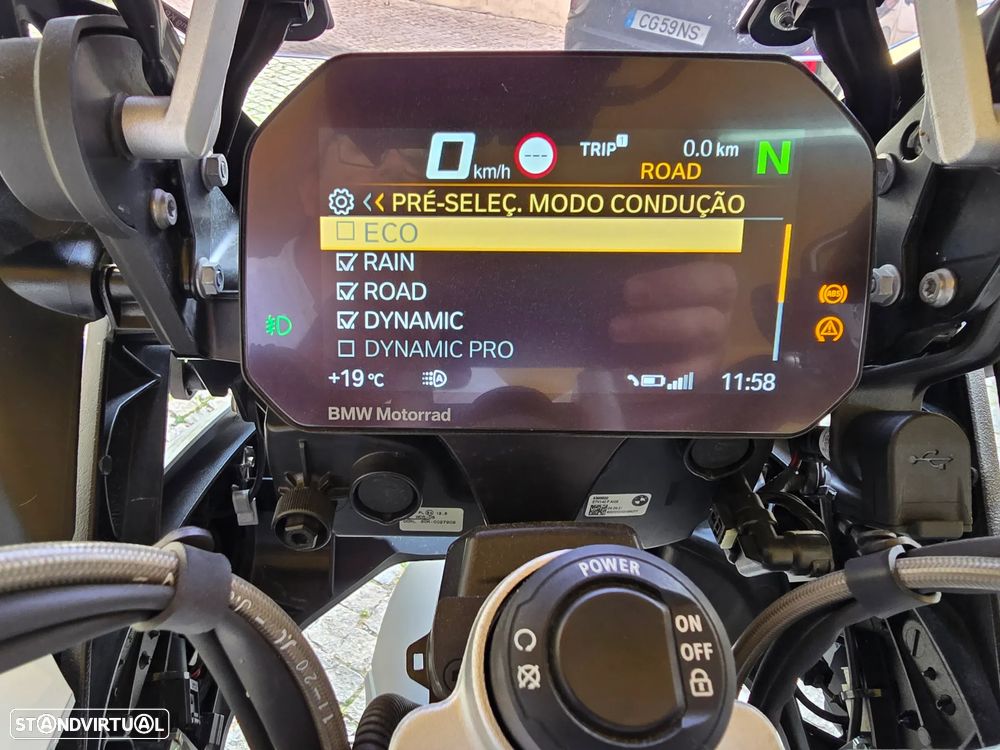BMW R 1250 GS HP AKRAPOVIC - 12