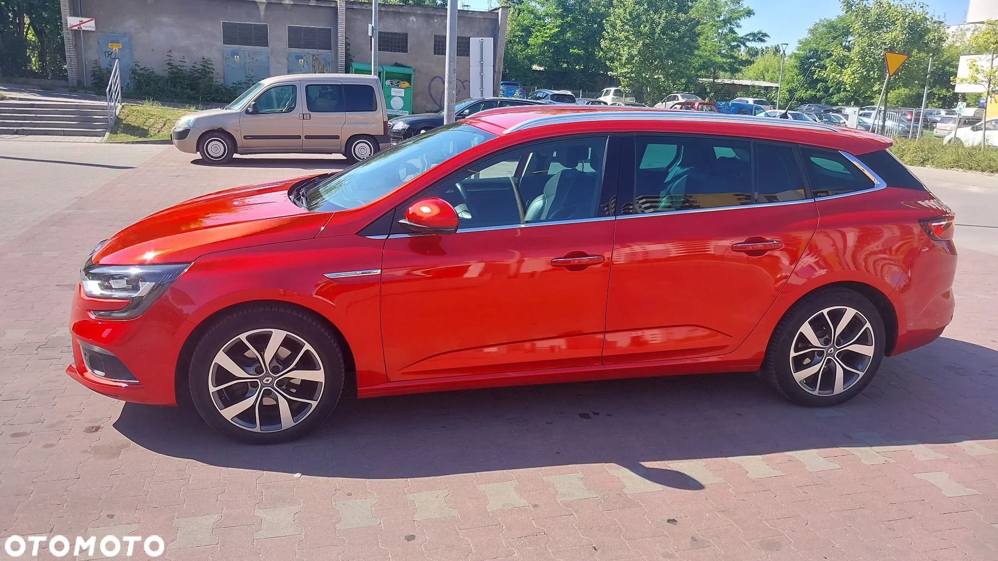 Renault Megane ENERGY TCe 130 BOSE EDITION - 4