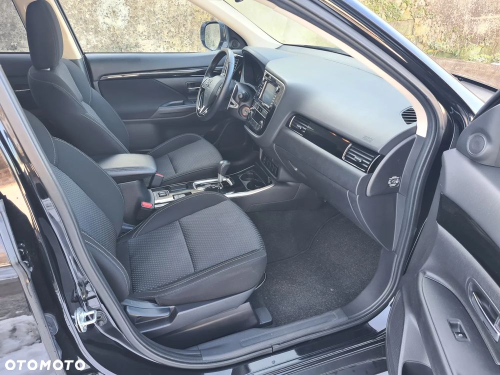 Mitsubishi Outlander 2.0 Intense 2WD CVT - 5