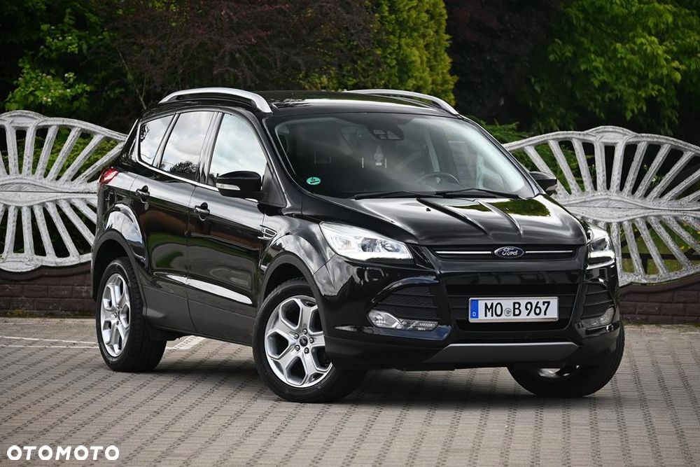Ford Kuga 1.5 EcoBoost 2x4 Titanium - 2