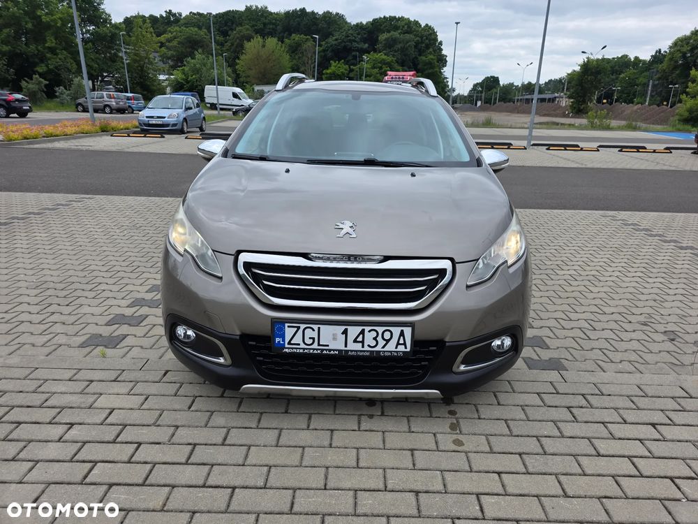 Peugeot 2008 1.2 Pure Tech Style EU6 - 2