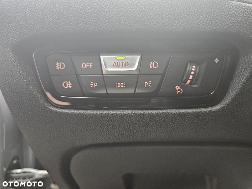 BMW Seria 3 320d M Sport sport - 26