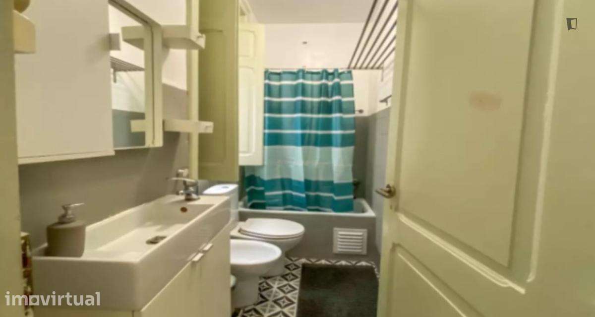 Quarto - localizado em Arroios Lisbon - Grande imagem: 2/7