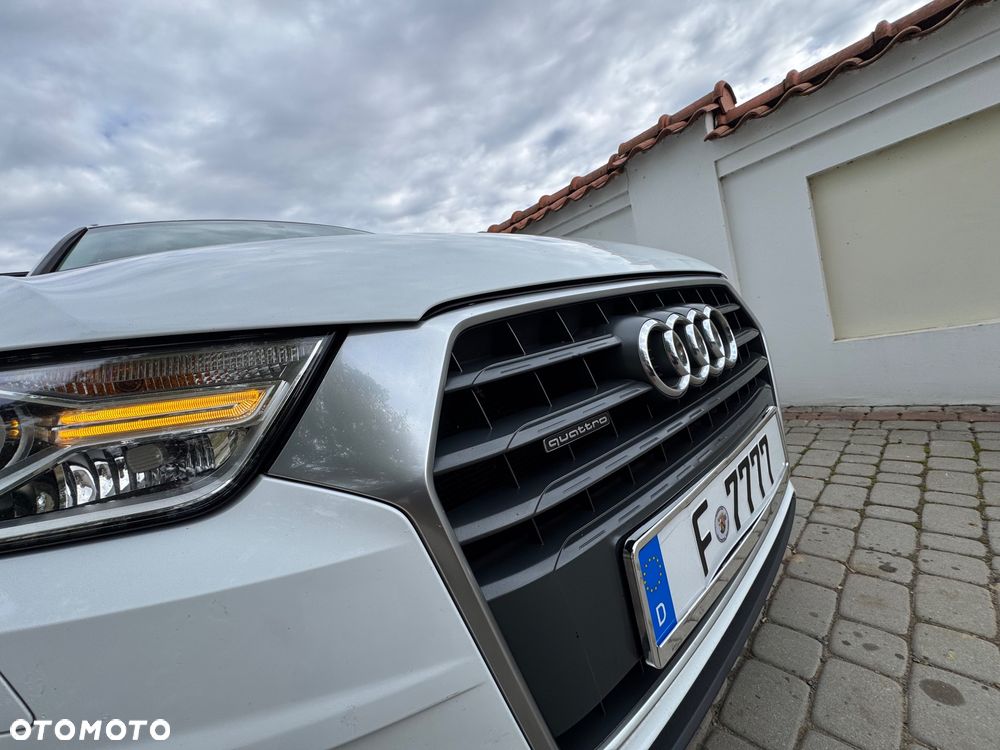 Audi Q3 - 22