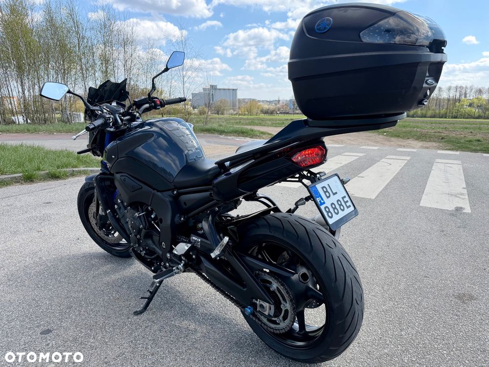 Yamaha FZ8 - 10