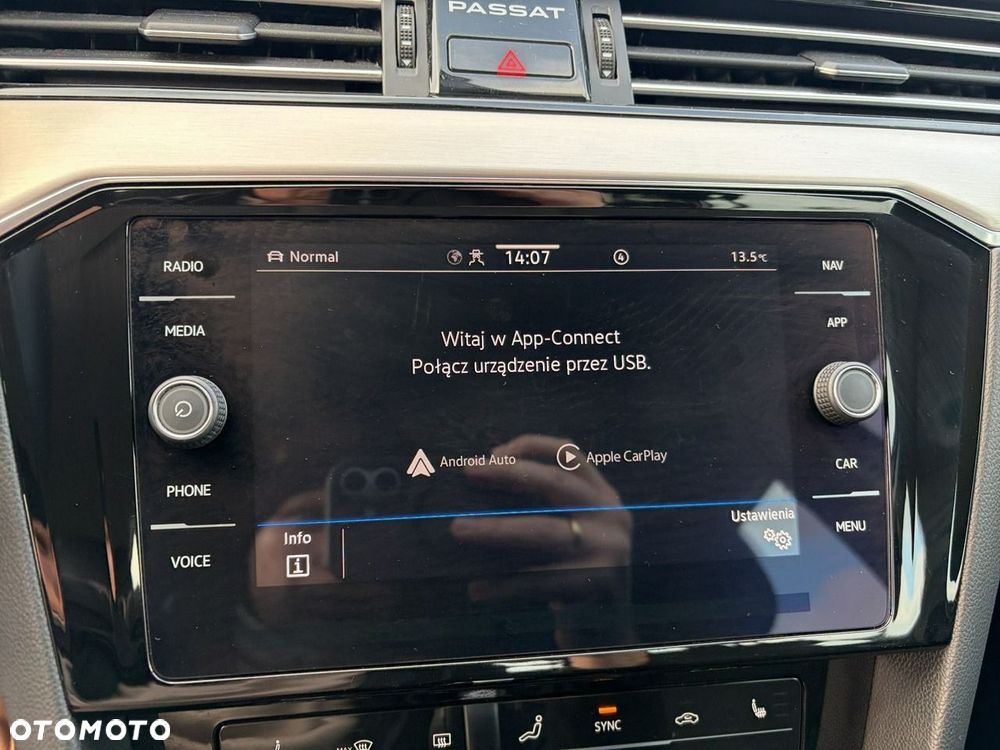 Volkswagen Passat - 19