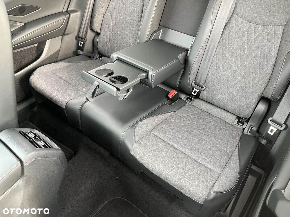 Volkswagen Tiguan - 25