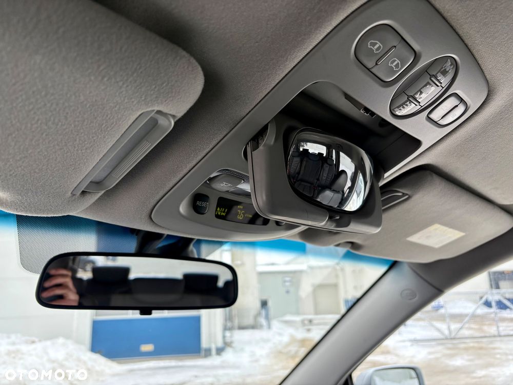 Kia Carnival 2.9 CRDi Freedom - 13