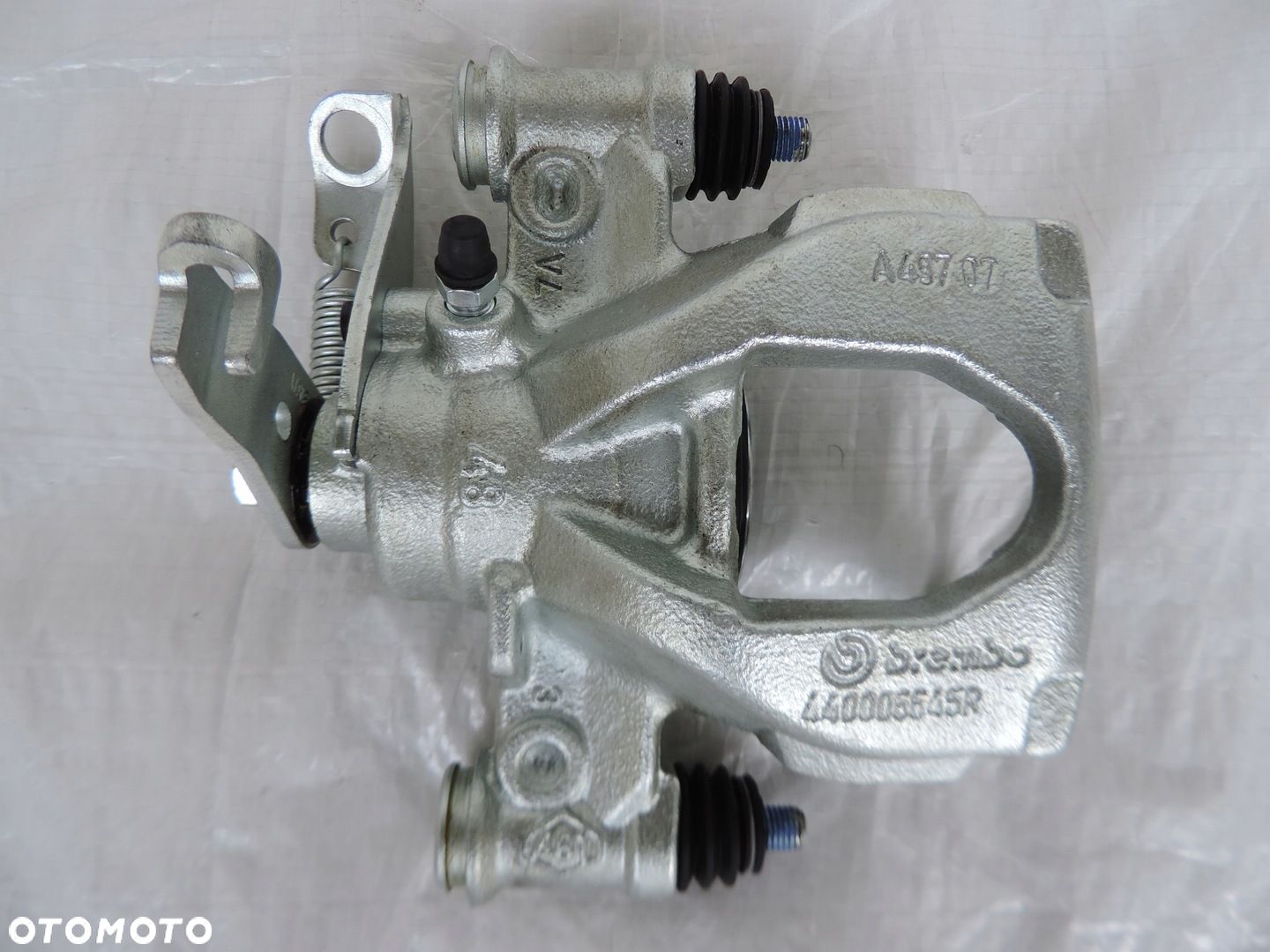 OPEL MOVANO B ZACISK TYŁ PRAWY BREMBO NOWY - 1