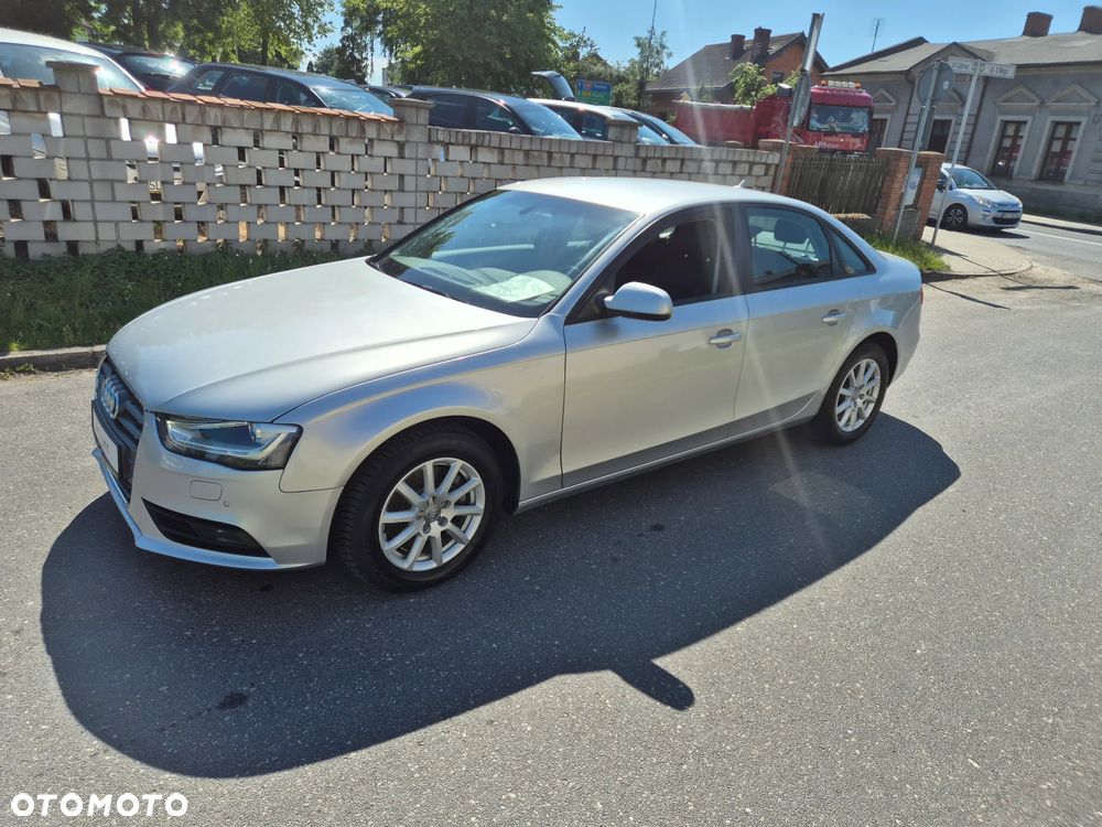 Audi A4 Limousine 2.0 TDI Limited Edition - 11