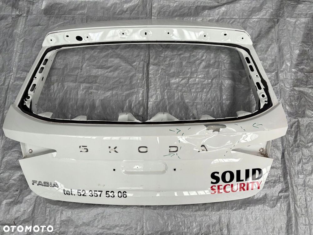 skoda fabia mk4 (6va) 2023 klapa bagażnika 6ve827159