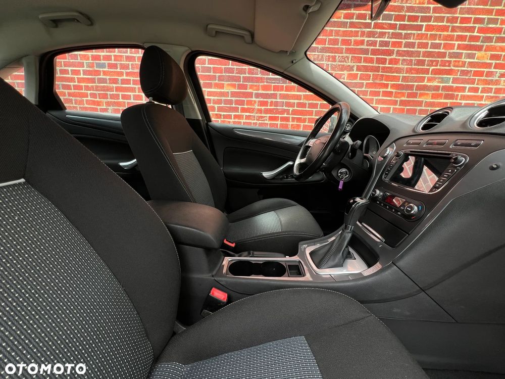 Ford Mondeo - 14