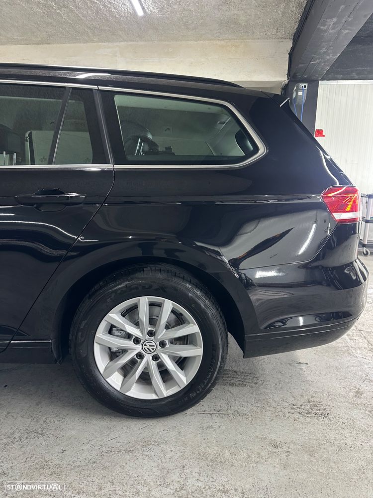 VW Passat Variant 2.0 TDi Confortline DSG - 4