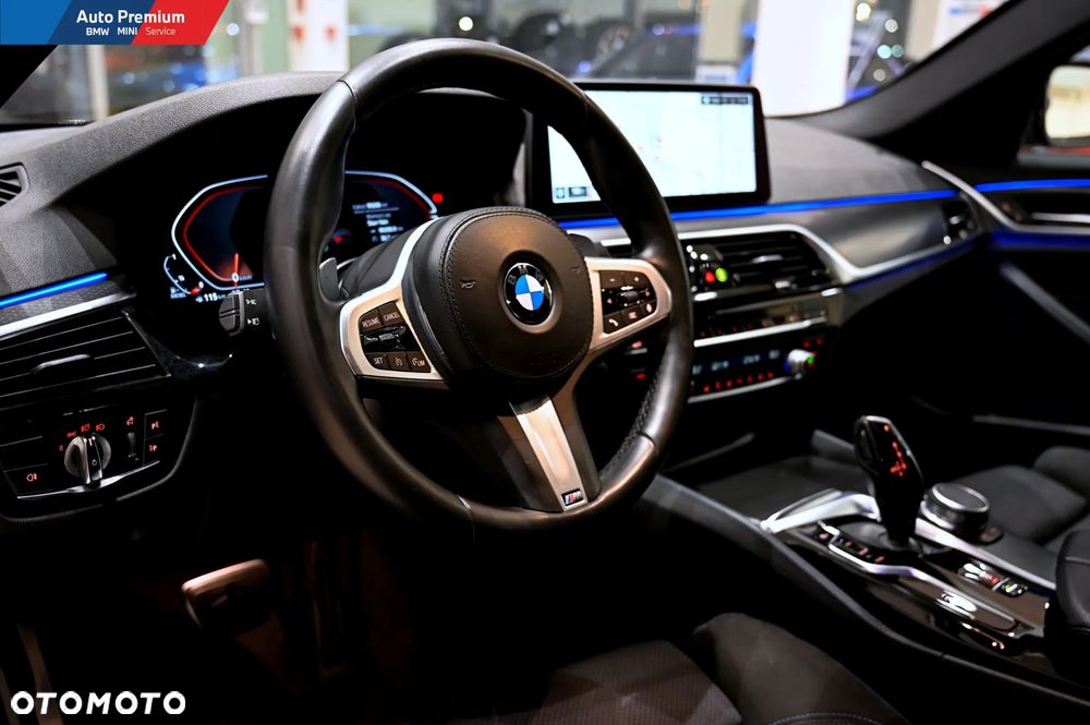 BMW Seria 5 520d xDrive M Sport sport - 14