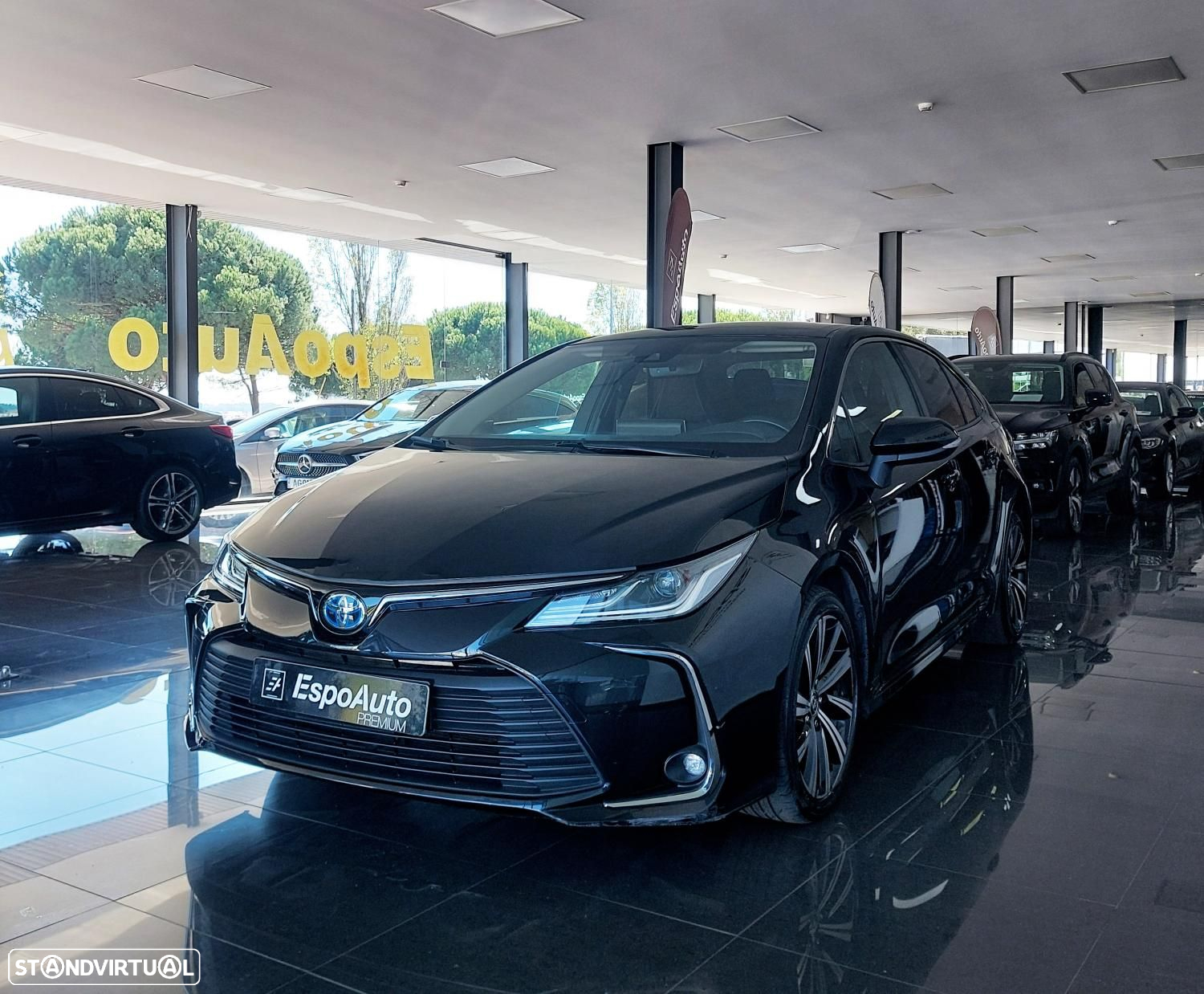 Toyota Corolla 1.8 Hybrid Exclusive - 2