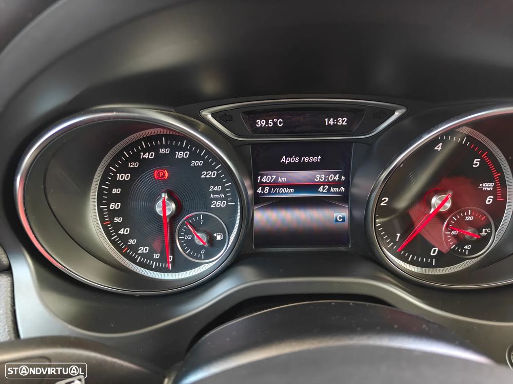 Mercedes-Benz GLA 180 - 7