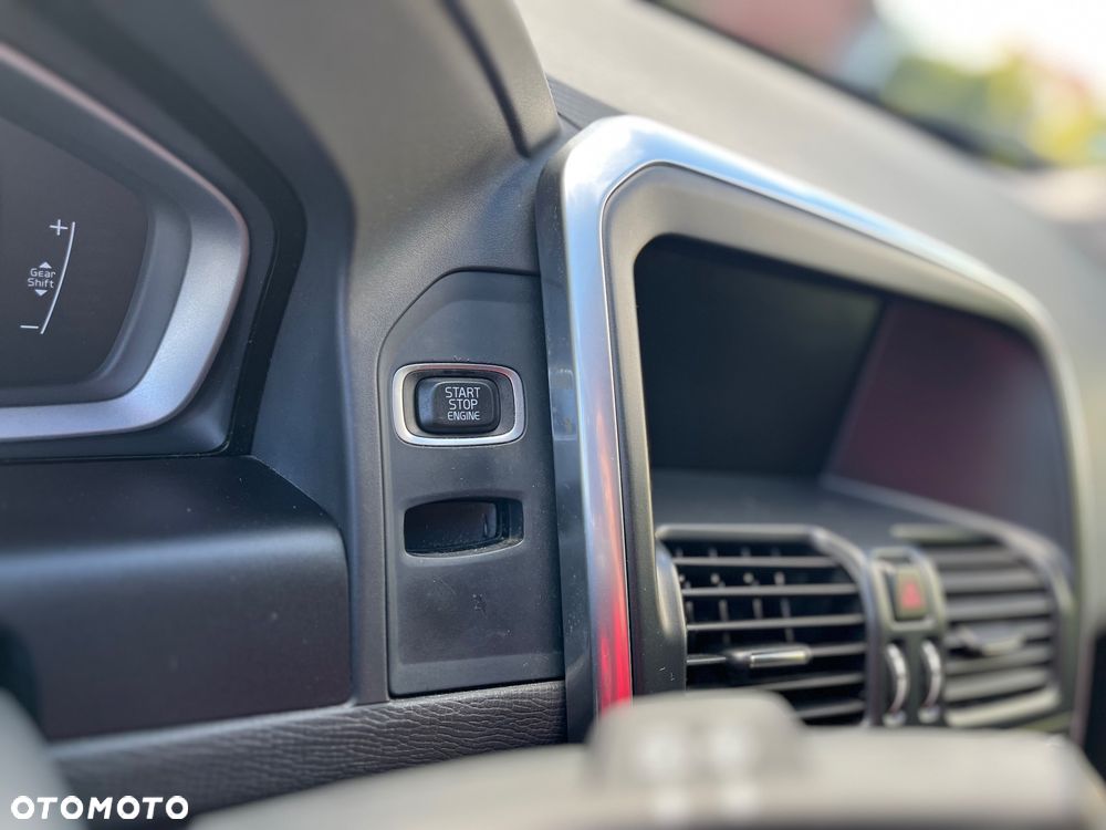 Volvo XC 60 - 33