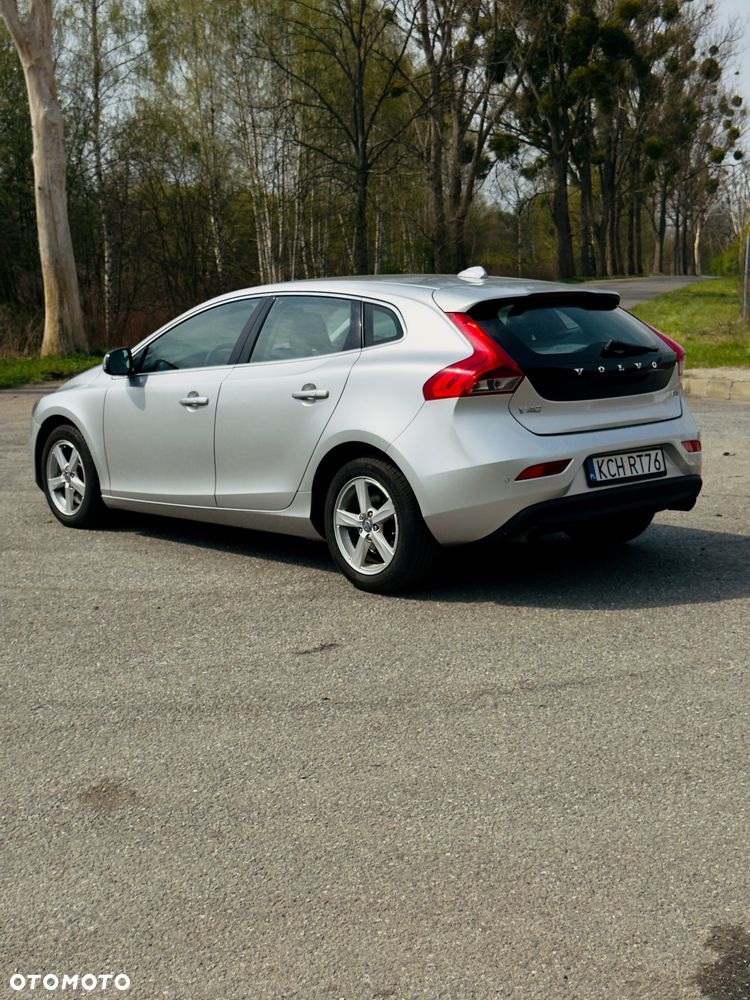 Volvo V40 - 11