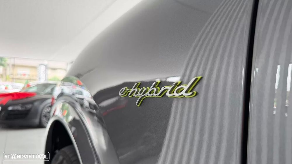Porsche Cayenne Coupé E-Hybrid - 13