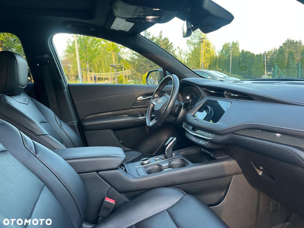 Cadillac XT4 - 11