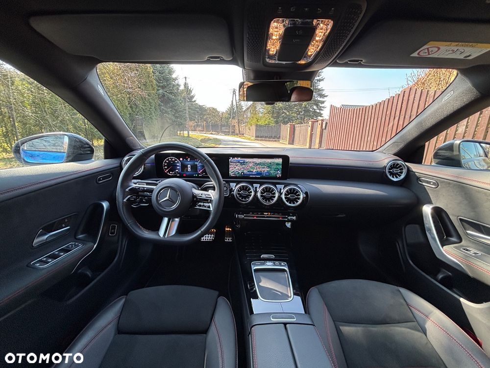 Mercedes-Benz CLA 200 AMG Line 7G-DCT - 14