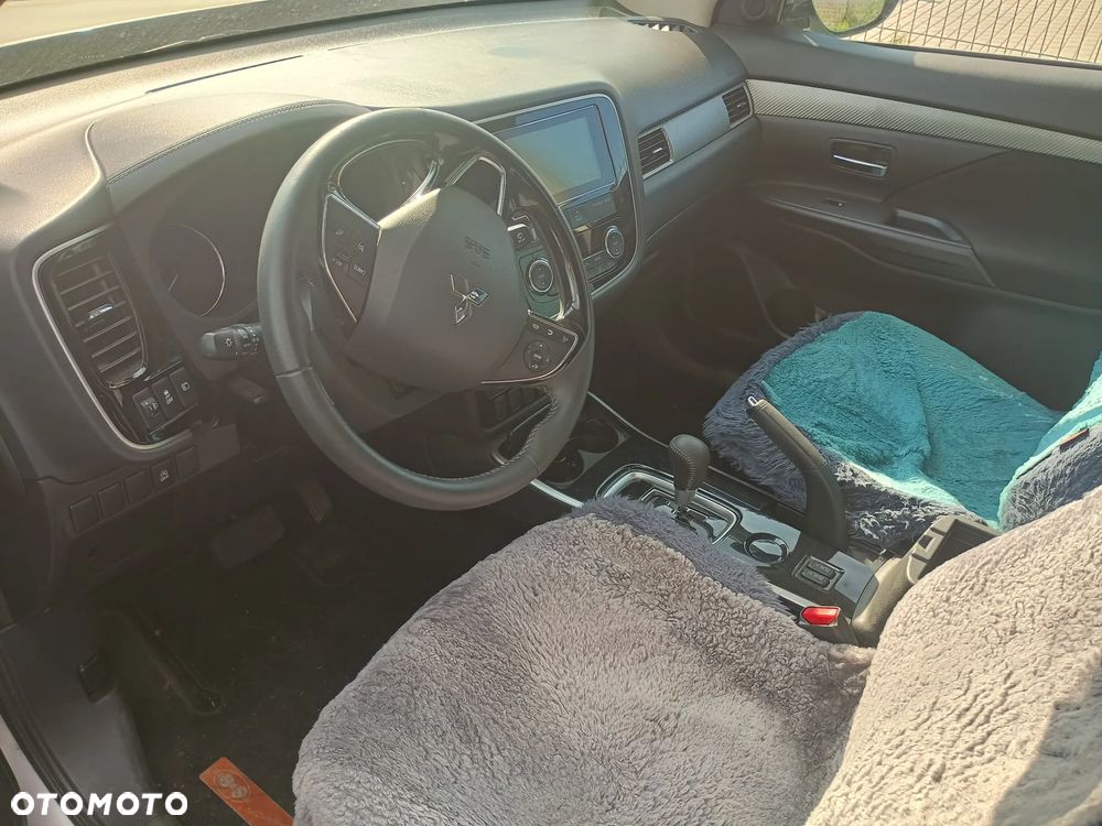 Mitsubishi Outlander 2.0 Intense 2WD CVT - 6