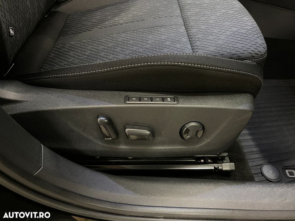 Skoda Octavia 2.0 TDI DSG Style - 28