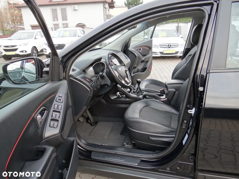 Hyundai ix35 1.7 CRDi Premium 2WD - 18