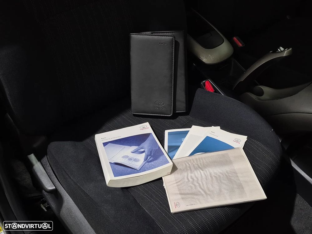 Toyota Auris 1.4 D-4D AC - 19