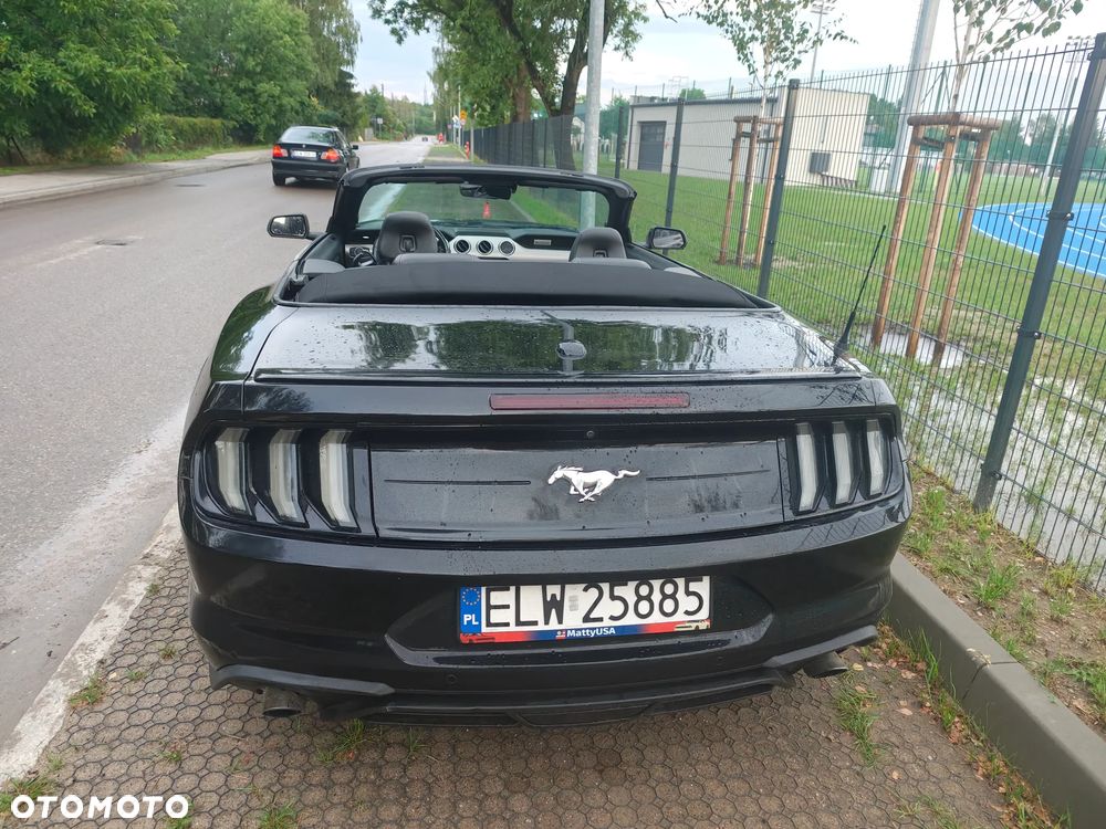 Ford Mustang - 23