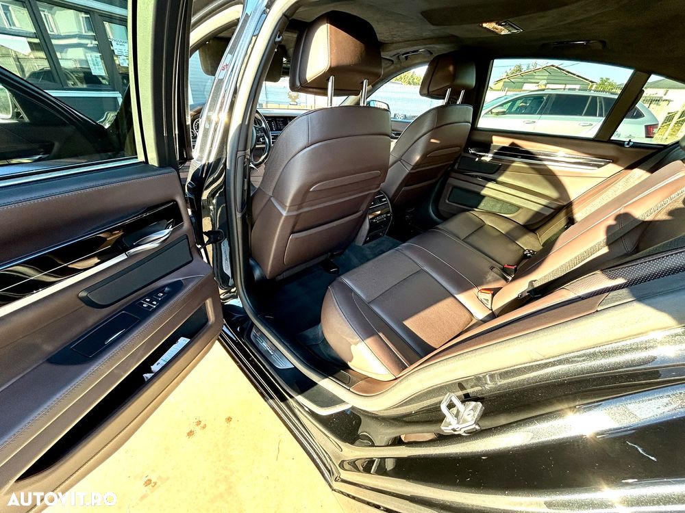 BMW Seria 7 740d xDrive - 6