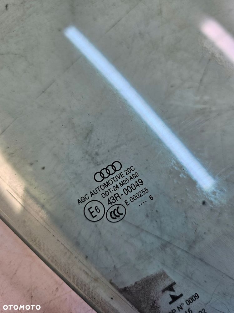 SZYBA BOCZNA DRZWI PRAWY PRZÓD AUDI A3 8V SEDAN 2016R - 3