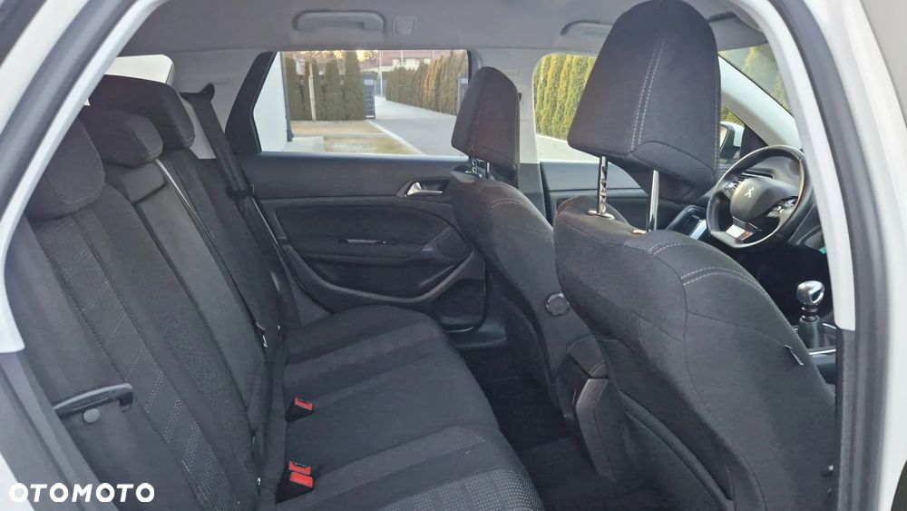 Peugeot 308 BlueHDi 120 Stop & Start Business-Line - 24