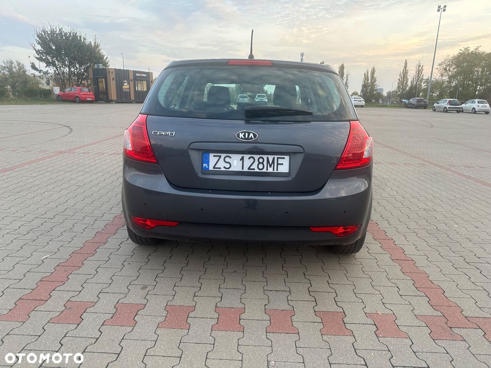 Kia Ceed 1.4 Comfort + - 4