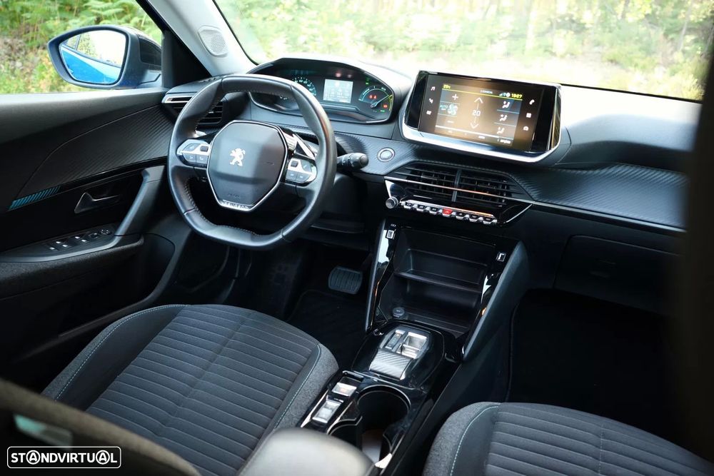 Peugeot e-2008 Style - 17