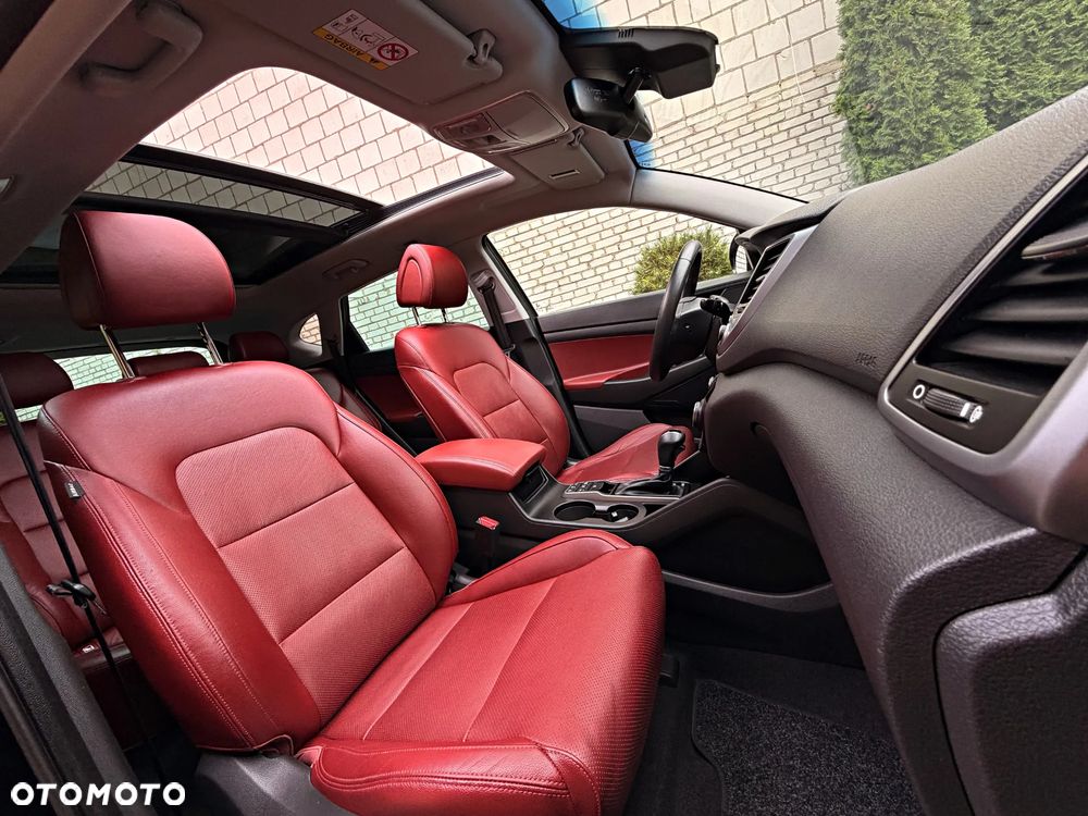 Hyundai Tucson 2.0 CRDI 4WD Automatik Premium - 26