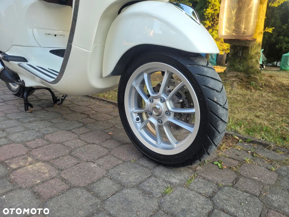 Piaggio Vespa - 5